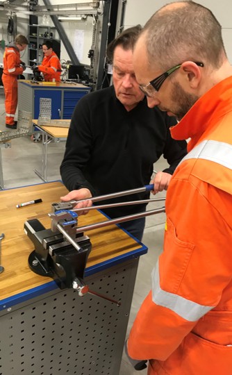 Fittings og Small Bore Tubing systemer retningslinje 143